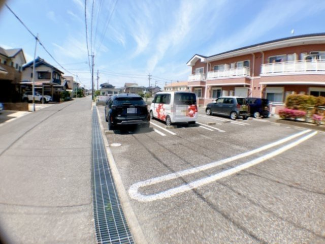 ヴィラグランデの駐車場