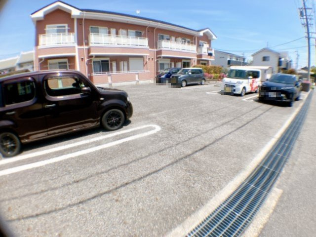 ヴィラグランデの駐車場
