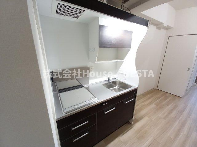 セレニテ神戸ミラクノールのキッチン