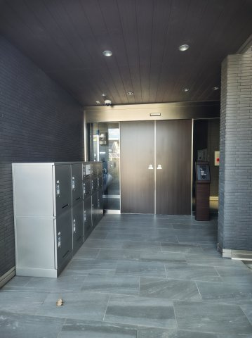 CASA　SEONのエントランス|ゆとりのあるエントランスです