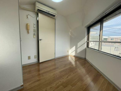 【寝室】 | レジデンス三園