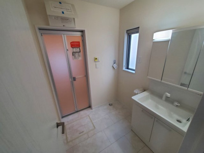 【洗面所】 | Sumai-to岩槻区原町01 | スペースが確保できる洗面所です