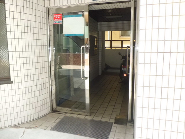 マリンクレール六甲Ⅱのエントランス