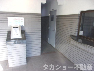 【エントランス】 | 千葉寺パーク・ホームズ | 清潔なエントランスです