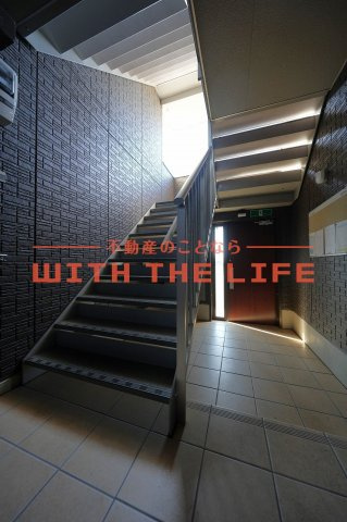 ダンケプロスト【キャッシュバック対象物件】のエントランス|落ち着いたエントランスです