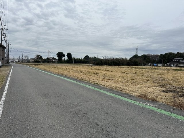 【前面道路含む現地写真】