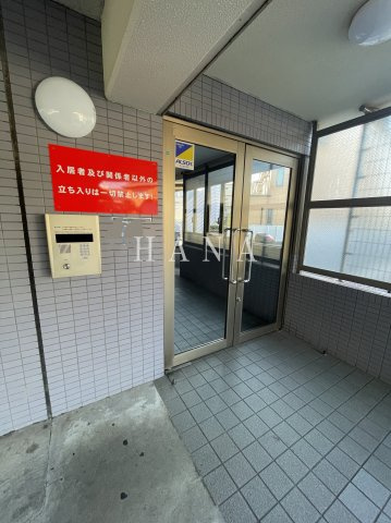 ブルームライフ市川のエントランス