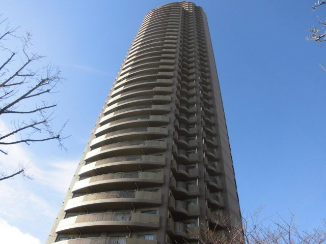 ザ・ガーデンタワーズサンセットタワーの外観