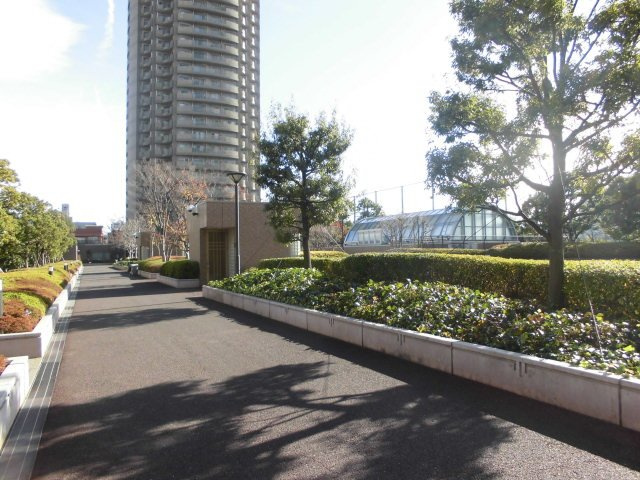 ザ・ガーデンタワーズサンセットタワーの周辺