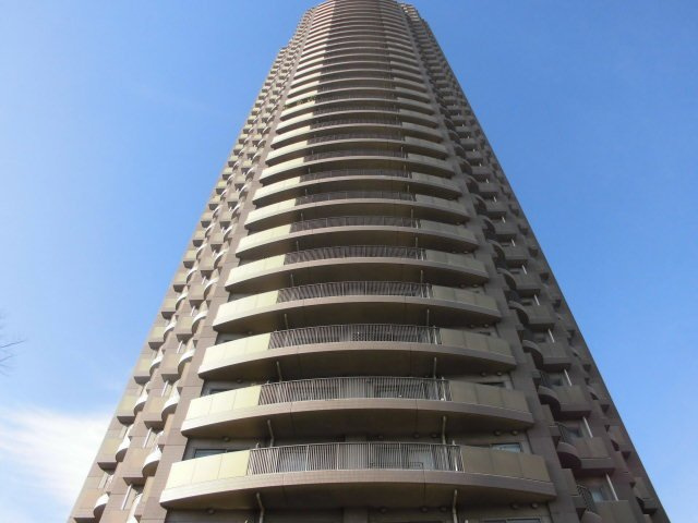 ザ・ガーデンタワーズサンセットタワーの外観