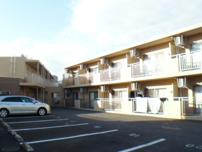 ★敷地内駐車場★（空き状況・使用料等詳細はご確認下さい）