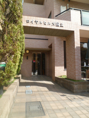 ★建物入り口★