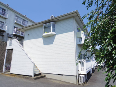 ★建物入り口　共用階段★