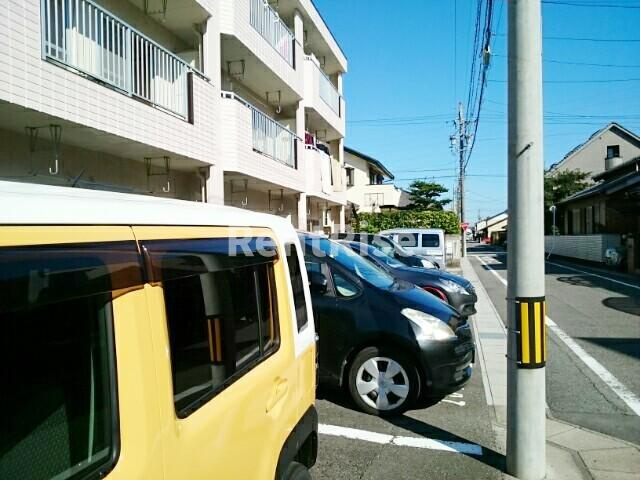 エステート豊の駐車場|駐車場