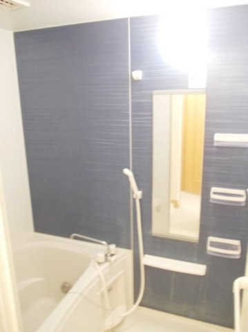 ブライドガーデンⅠ　Ｂの浴室|きれいなお風呂です