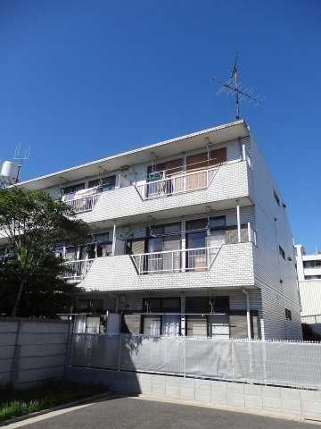 アカネフラッツの外観