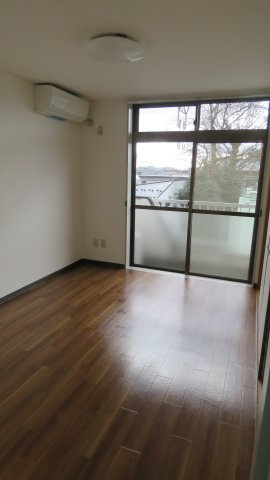 アカネフラッツの洋室