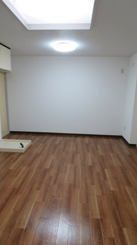 アカネフラッツの居間・リビング