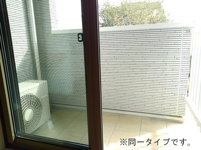 アドラブールのバルコニー|バルコニーからの眺めを楽しみながら食事をしませんか