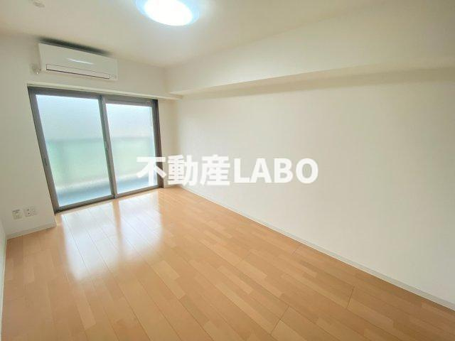 Co.labo天王寺の洋室