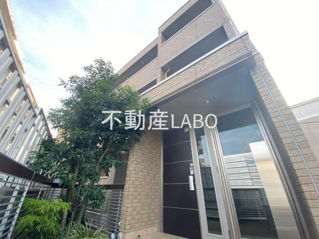 TREBINA AYAKAの外観