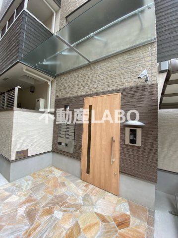 フジパレス天王寺東Ⅲ番館のエントランス