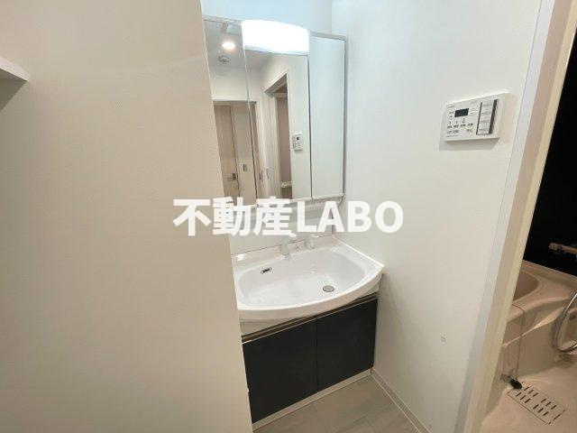 Miele昭和町の洗面所
