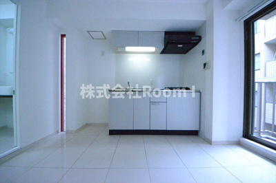 【キッチン】 | ソーレブリアンテ | キッチンです