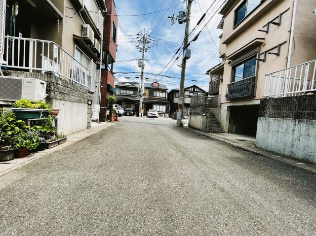 久我東町の前面道路含む現地写真