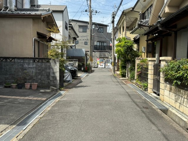 向日市寺戸町東田中瀬　建築条件付土地　2階建プランの周辺|【当社売主につき仲介手数料無料】前道約3.97ｍです。