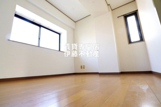 エクセル寿の洋室|北側