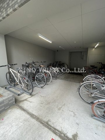 エスリード梅田東のその他共用部分|屋根付き駐輪場です