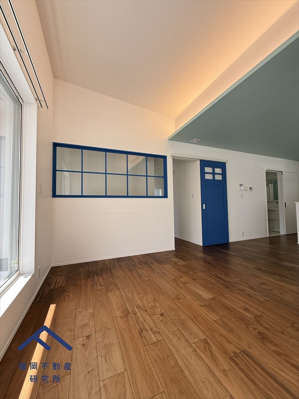 小郡市三沢　戸建ての居間・リビング