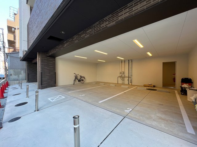 ミラージュパレス難波幸町の駐車場