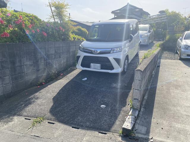【駐車場】