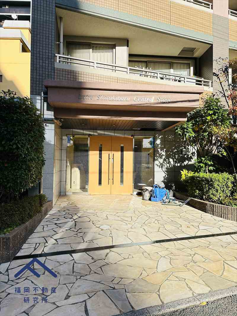 ロワール白木原セントラルステージの外観