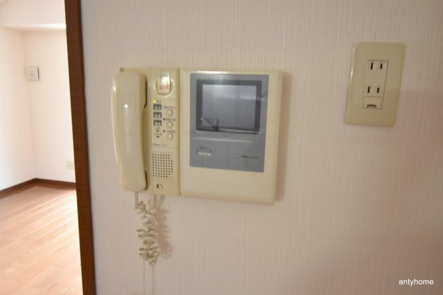 プルミエール江坂　仲介手数料無料のセキュリティ