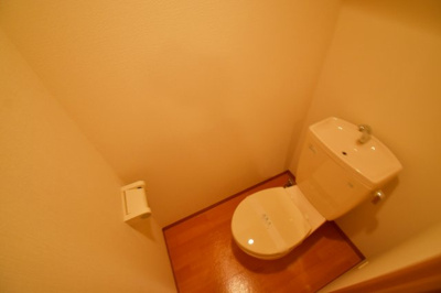 【トイレ】 | エスリード南森町駅前 | コンパクトで使いやすいトイレです