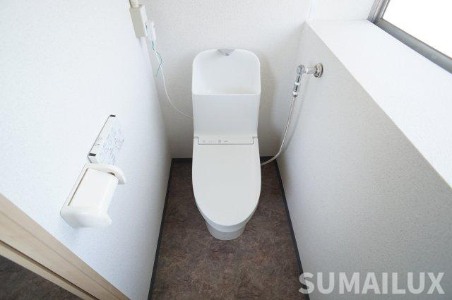 熊本市中央区渡鹿４丁目の一戸建てのトイレ