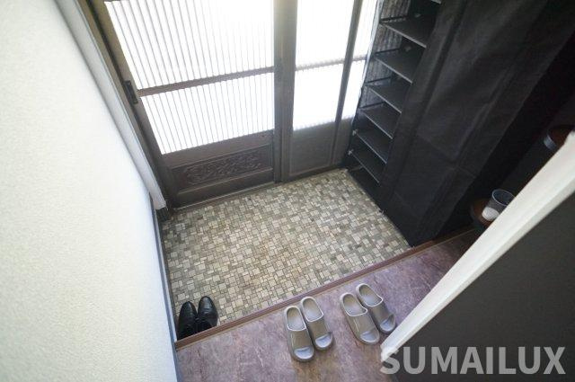 熊本市中央区渡鹿４丁目の一戸建ての玄関