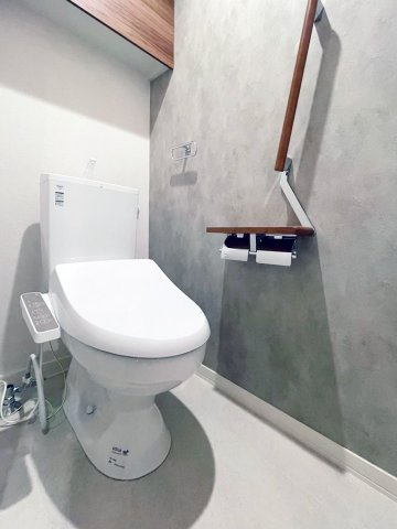 Ｄｅｂｕｔのトイレ