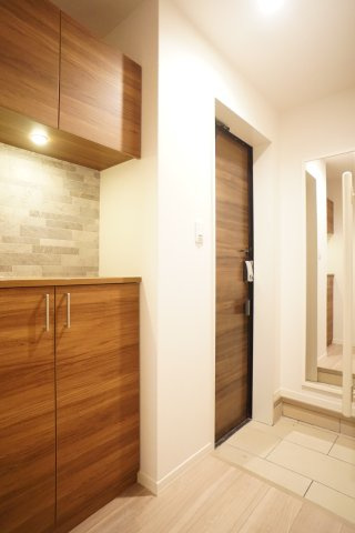 Ｄｅｂｕｔの玄関