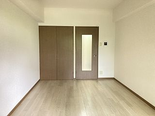 【居間・リビング】 | アクアサイドGEN | 別号室の写真になります。現況優先。