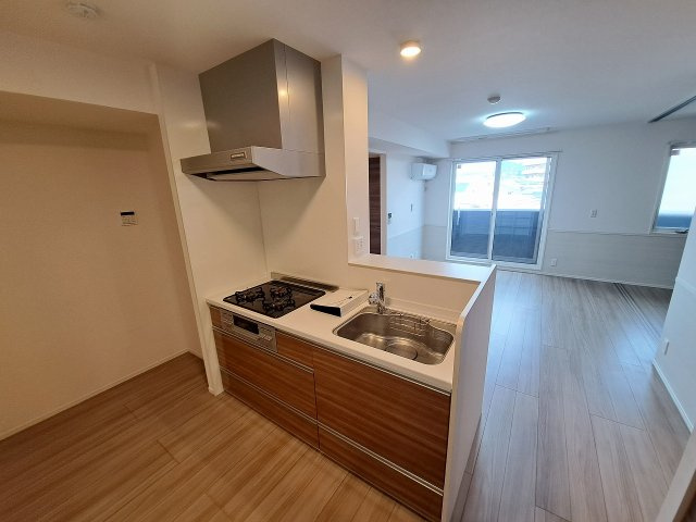 SAKURA甲子園三保町のキッチン