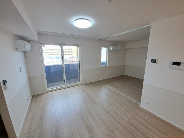 SAKURA甲子園三保町の内装