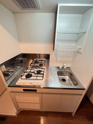 【キッチン】 | ピュア大橋弐番館 | 別号室の写真になります。現況優先。