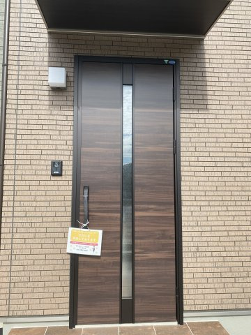 【玄関】 | 「アイパッソの家」熊本市北区清水東町1号地 | ☆お家の顔となる、高級感のある玄関ドアです☆