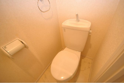 【トイレ】 | リブレアタウン井尻B棟 | 別号室の写真になります。現況優先。