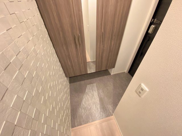 エスト山王の玄関