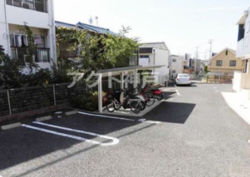 ピングーWESTの駐車場|☆神戸市垂水区　ピングーWEST☆